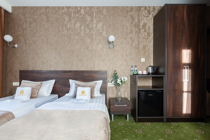 Room 12 of 49