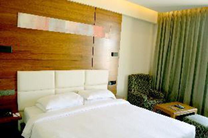 Room 3 of 30