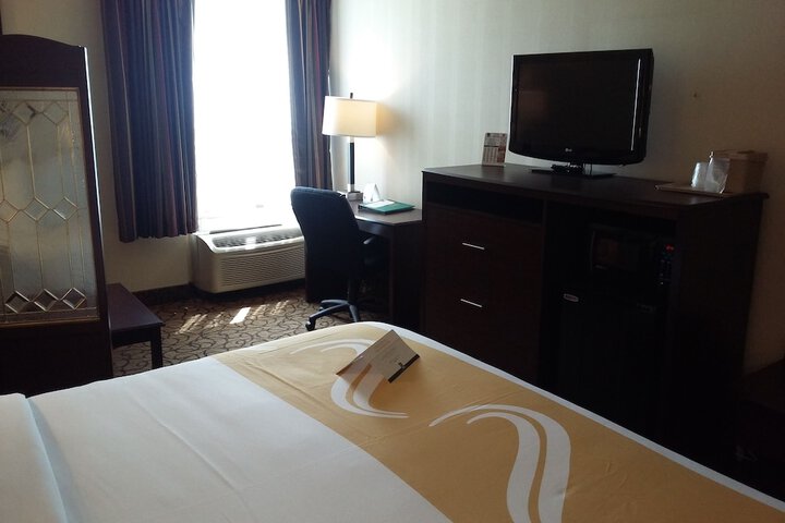 Room 17 of 71