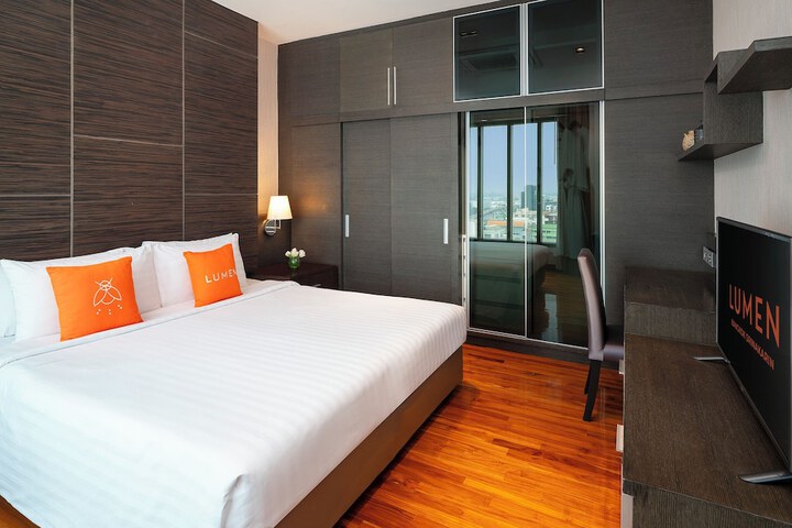 Room 3 of 39