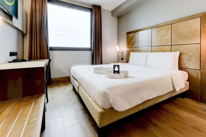 Room 26 of 64