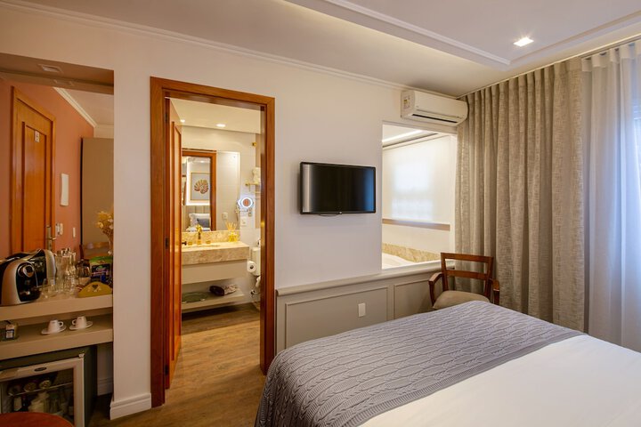 Room 8 of 78
