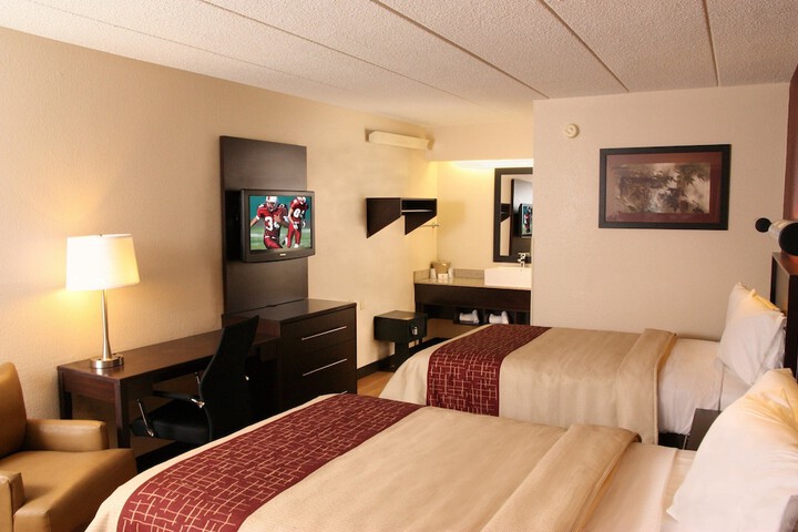 2 Double Beds (6 of 12)