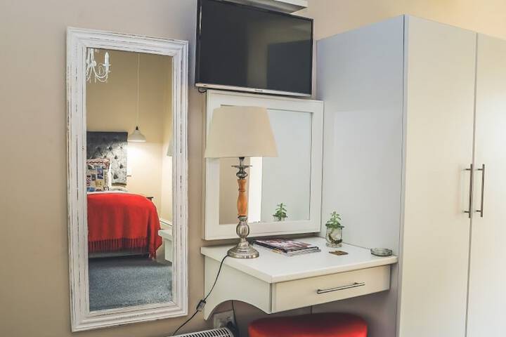 Room 30 of 68