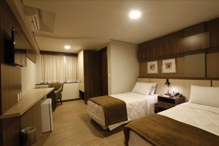 Room 10 of 56