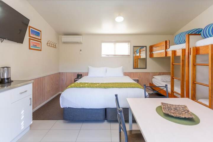 Room 12 of 123