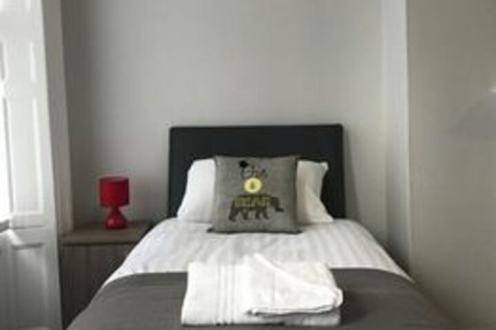 Room 9 of 23