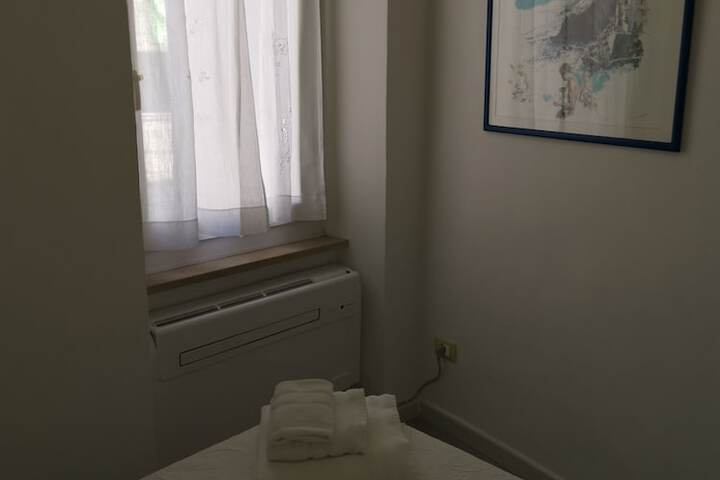 Room 11 of 45