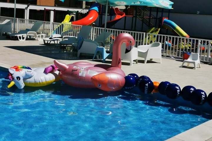 Pool 35 of 69