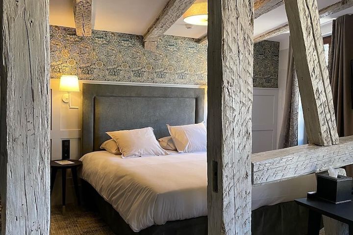 Room 3 of 26