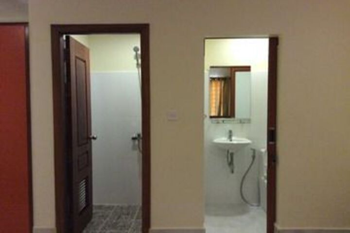 Room 4 of 21