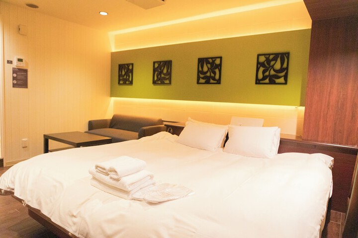Room 34 of 257