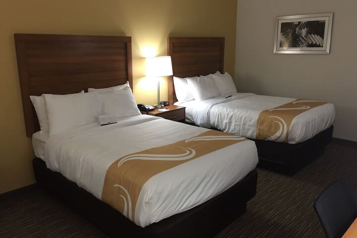 2 Double Beds (6 of 11)