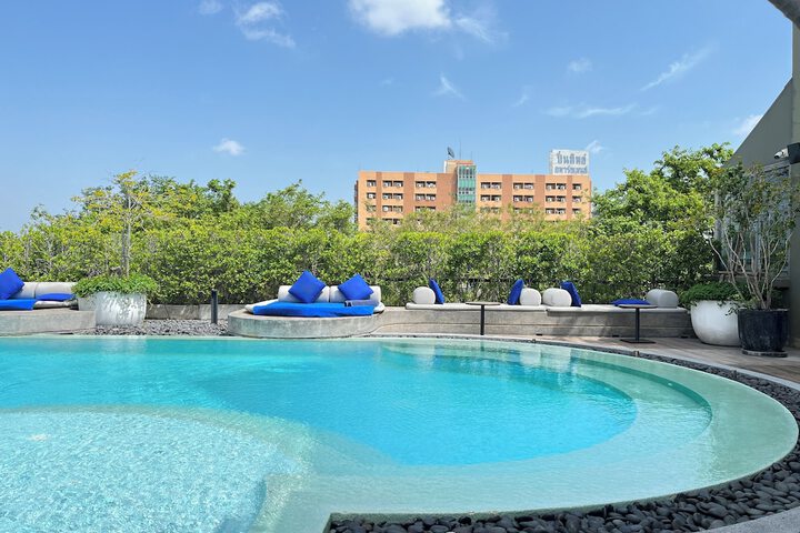 Pool 55 of 98