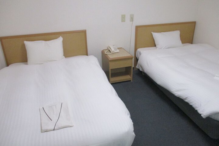 Room 16 of 47