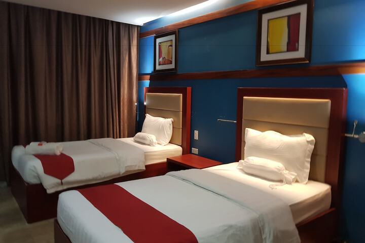 Room 18 of 36