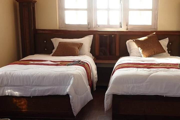 Room 4 of 19