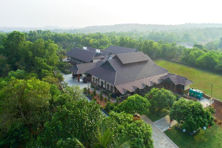 Green Planet Resort Mattannur