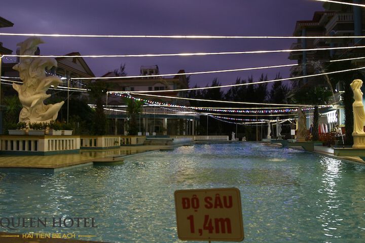 Pool Hotel