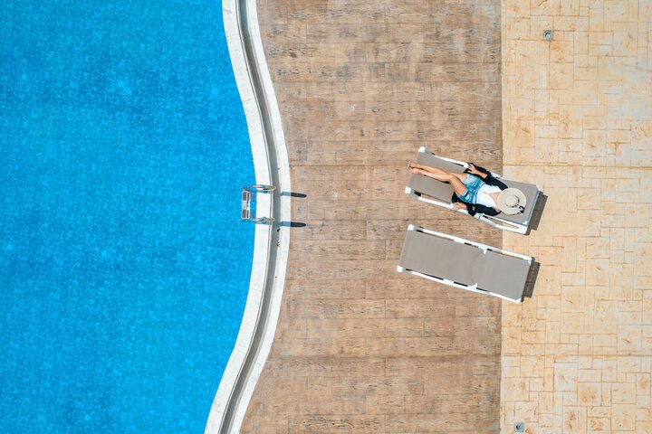 Pool 12 of 22
