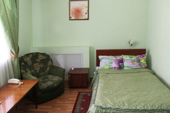 Room 33 of 68
