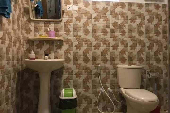 Room 25 of 41