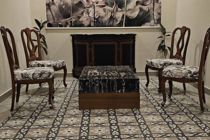 Room 6 of 60