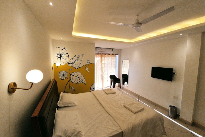 Room 51 of 169