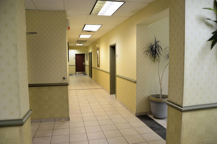 Hotel Interior 6 of 103