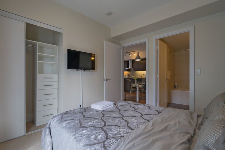 Room 5 of 30