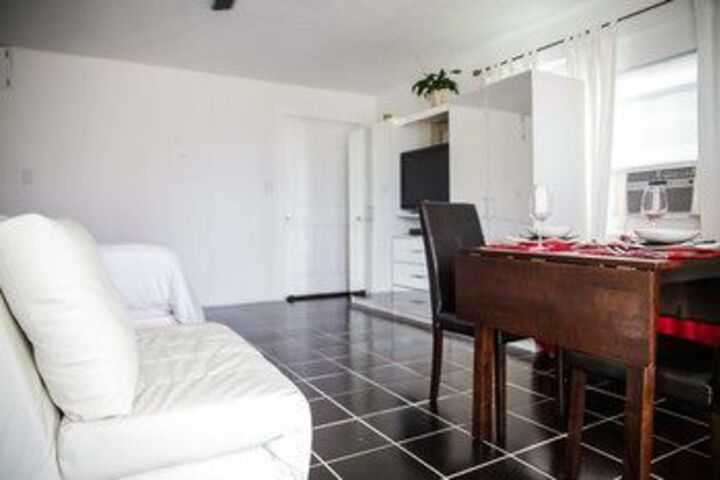 Room 17 of 25