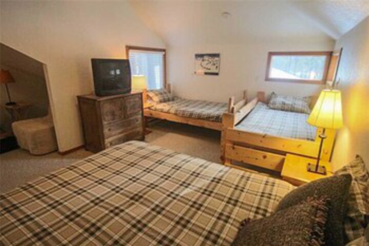 Room 14 of 20