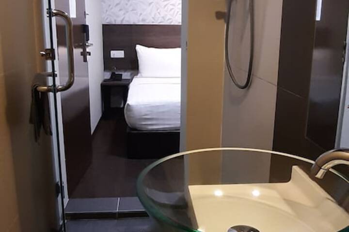 Room 118 of 138
