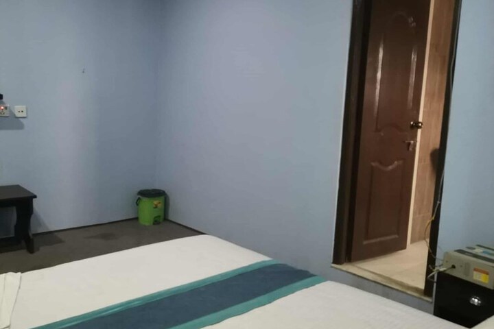 Room 15 of 46