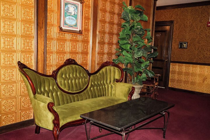 Ballroom/Hall 33 of 39