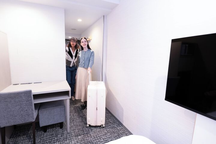 Room 26 of 143