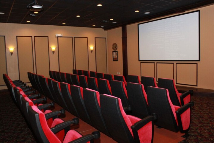 Entertainment 40 of 53