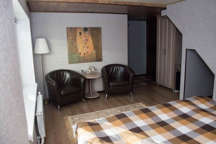 Room 11 of 52