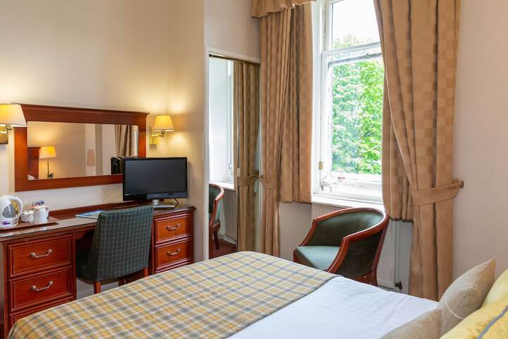 Room 38 of 116