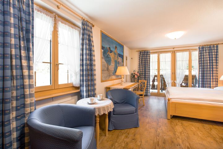 Room 12 of 70