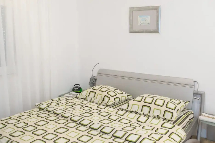 Room 3 of 17