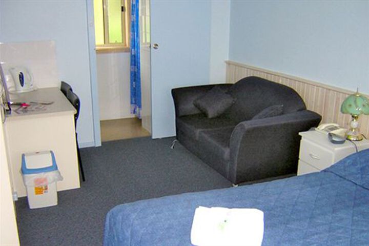 Room 15 of 26
