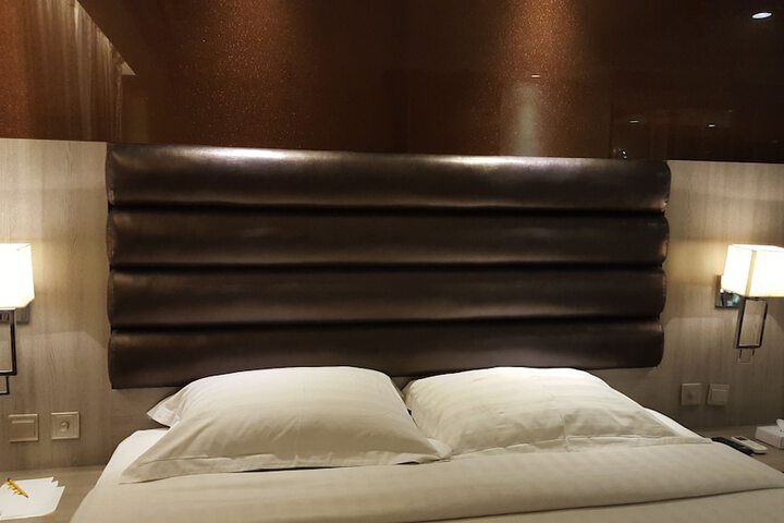 Room 26 of 139