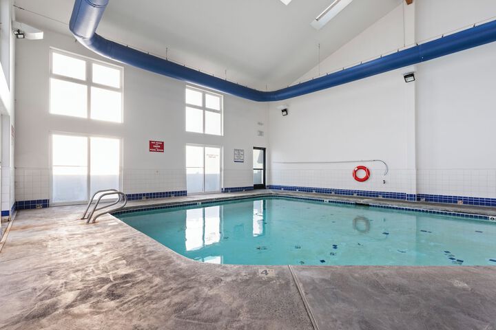 Pool 73 of 154