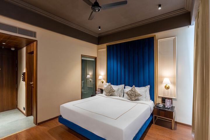Room 38 of 105