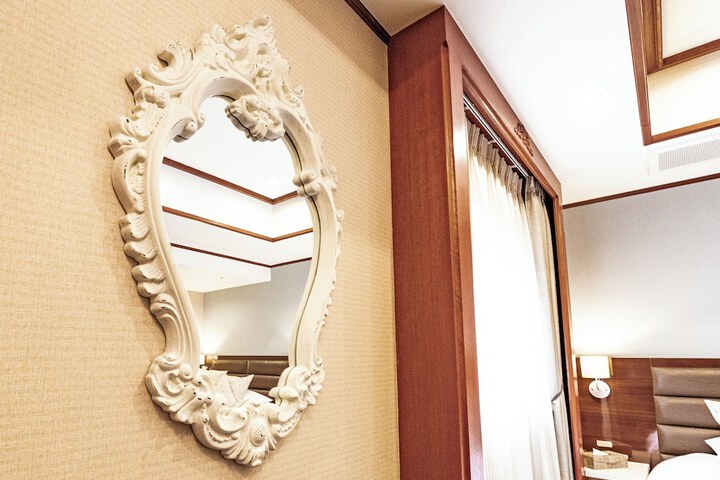 Room 40 of 239