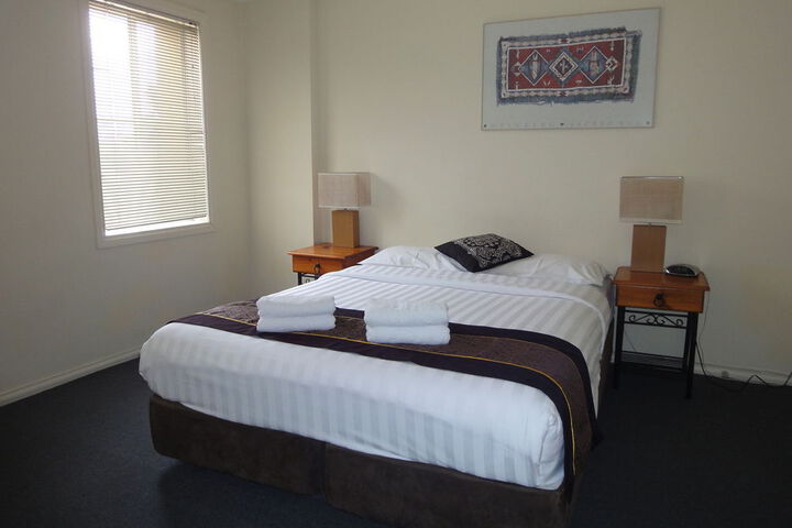 Room 12 of 50