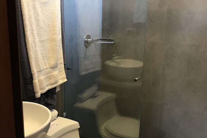 Room 41 of 58