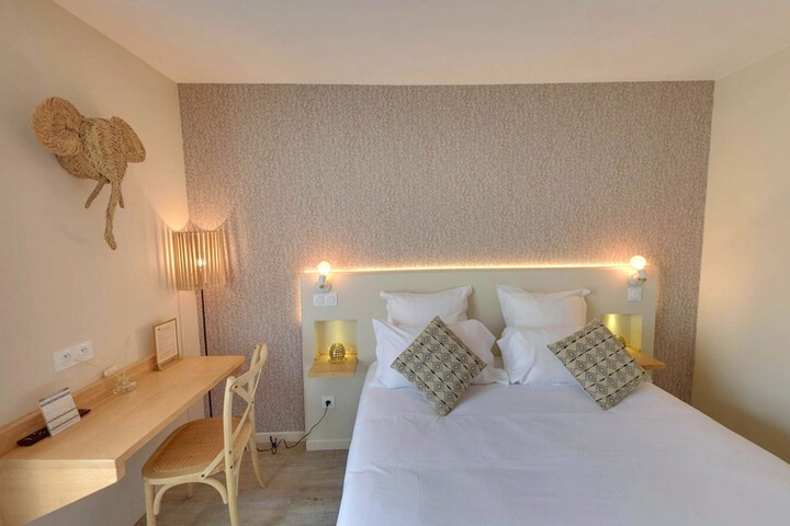 Hotel Interior 156 of 210