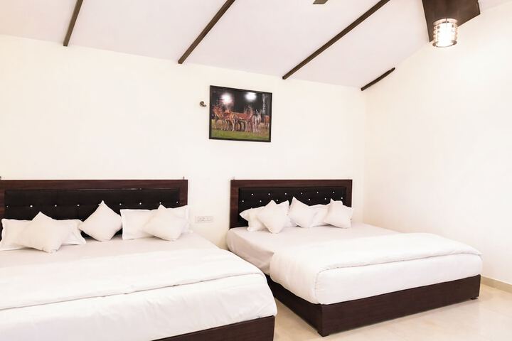 Room 2 of 12